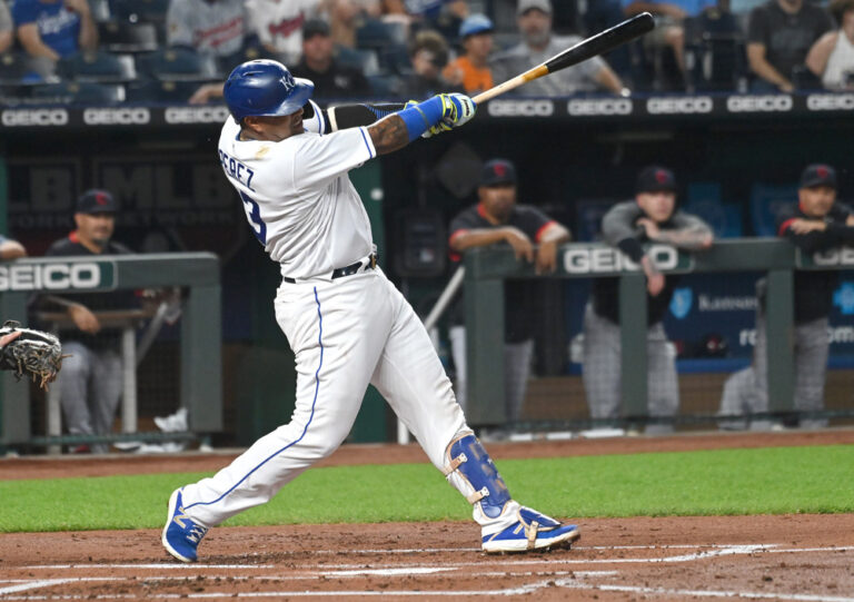The 3,000-Day Club: The Longest-Tenured Player on Every MLB Team ...
